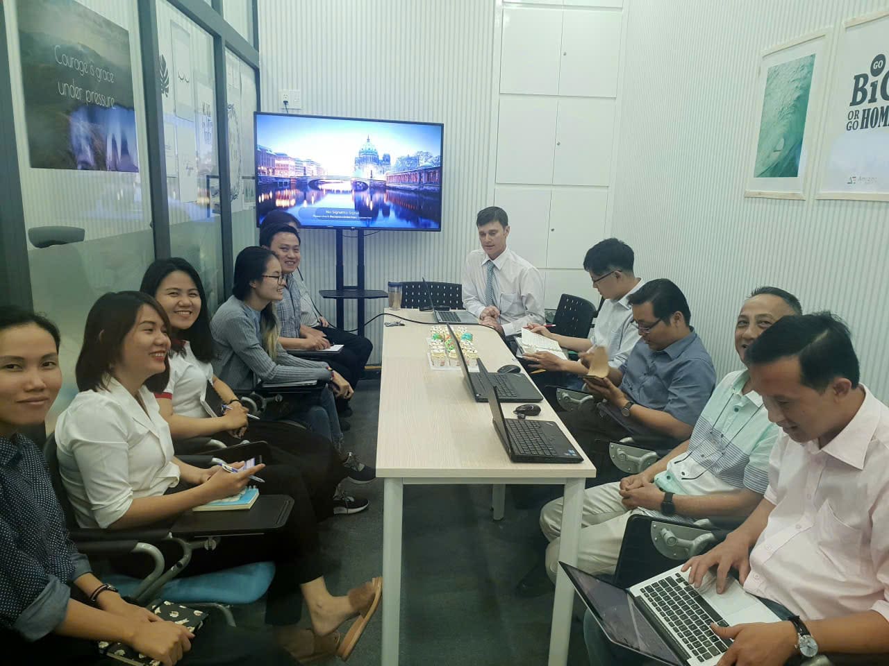 Goamazing team — early development phase